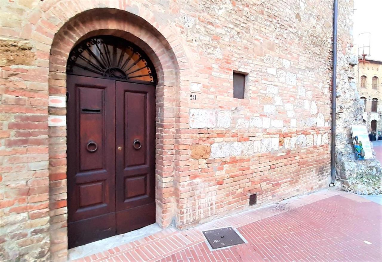 Torre Salvucci Maggiore Medieval Tower Experience San Gimignano Eksteriør bilde