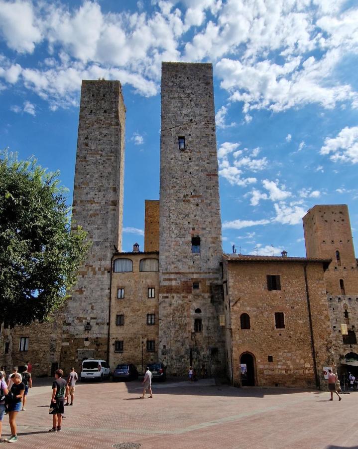 Torre Salvucci Maggiore Medieval Tower Experience San Gimignano Eksteriør bilde